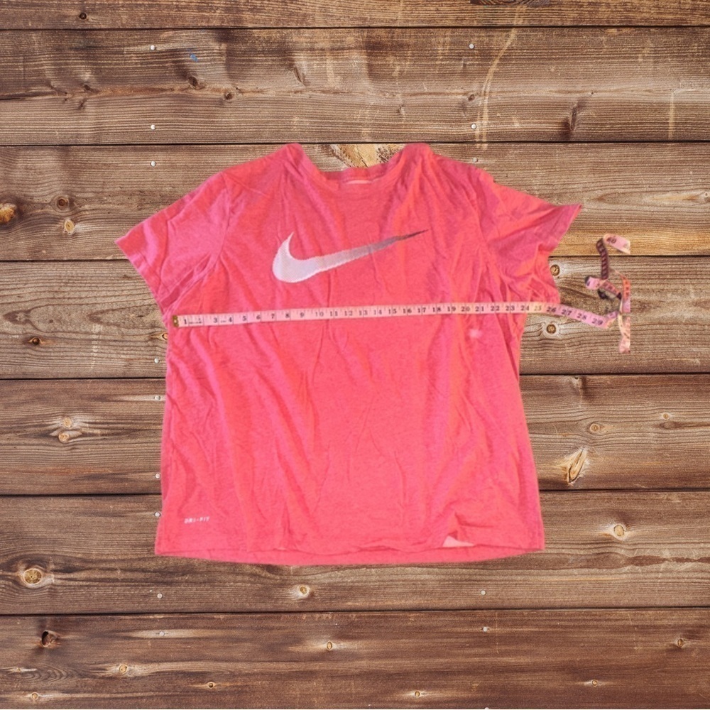 Nike Dri-Fit Tee XXL - Athletic Cut Red Comfort & Performance 4 Active Lifestyle - Picture 4 of 7